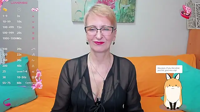 iamyourdream89 online show from February 1, 5:37 pm