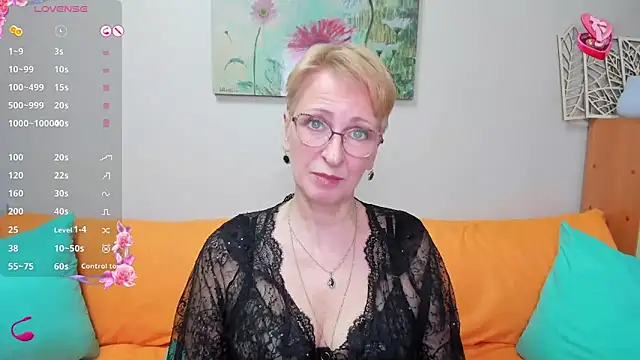 iamyourdream89 online show from February 28, 1:36 pm