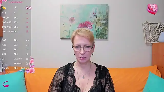 iamyourdream89 online show from March 1, 8:23 am