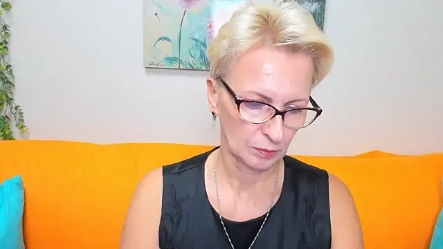 iamyourdream89 online show from October 17, 12:41 pm