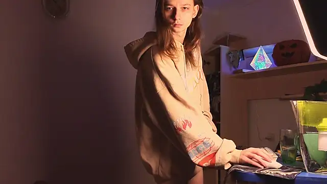 Frank Fraer online show from February 8, 4:38 am