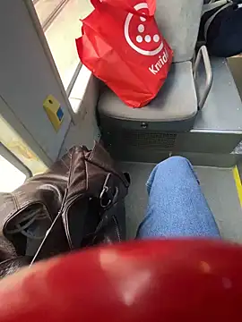 Snapshot of Thepanthera chatting on October 17, 8:06 am Thepanthera online show from October 17, 8:06 am