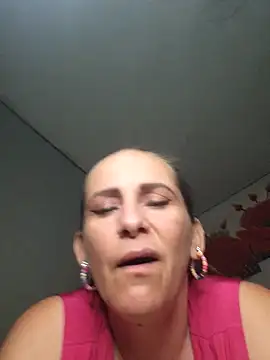 Snapshot of SeductionSilera chatting on February 6, 7:29 pm SeductionSilera online show from February 6, 7:29 pm