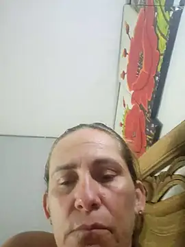 Snapshot of SeductionSilera chatting on February 9, 10:11 pm SeductionSilera online show from February 9, 10:11 pm