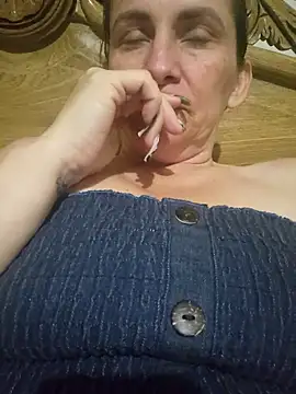 Snapshot of SeductionSilera chatting on March 10, 2:39 am SeductionSilera online show from March 10, 2:39 am