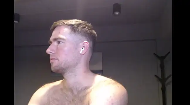 Snapshot of rawdawgrex chatting on January 17, 1:24 pm rawdawgrex online show from January 17, 1:24 pm