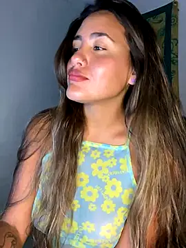 Snapshot of fenixgre chatting on October 11, 9:02 pm fenixgre online show from October 11, 9:02 pm