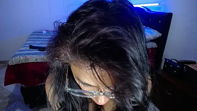 pinky violeta online show from January 17, 1:15 am