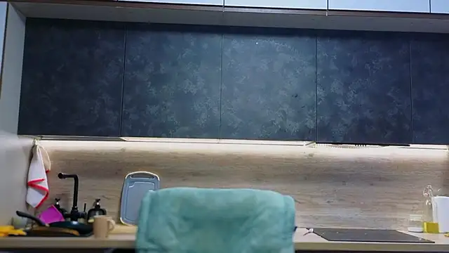 Katniss K online show from February 14, 8:33 am