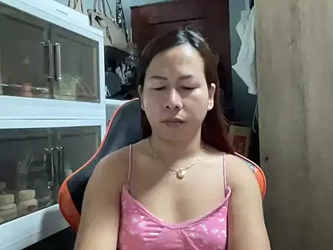 Snapshot of UrLove_Marga chatting on October 18, 10:32 pm UrLove Marga online show from October 18, 10:32 pm