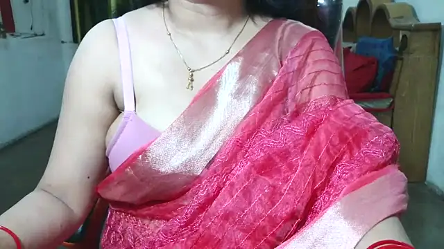 Snapshot of Cute_Mahi22 chatting on October 21, 5:46 pm Cute Mahi22 online show from October 21, 5:46 pm