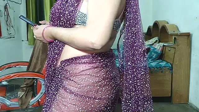 Cute Mahi22 online show from April 19, 12:37 pm