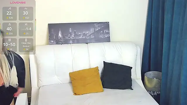 Snapshot of SashaAllford chatting on November 27, 1:35 pm SashaAllford online show from November 27, 1:35 pm