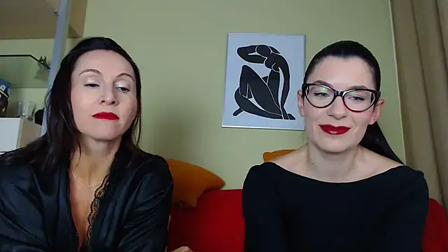 Snapshot of BDSMStars chatting on October 4, 10:13 am BDSMStars online show from October 4, 10:13 am