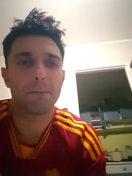 Snapshot of mattyrush chatting on October 27, 12:26 am mattyrush online show from October 27, 12:26 am