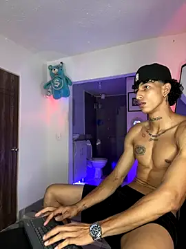 Snapshot of mike_casseano chatting on September 19, 9:48 pm mike casseano online show from September 19, 9:48 pm