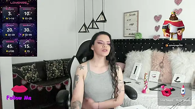 Snapshot of natasha_logan_ chatting on February 15, 10:11 am natasha logan online show from February 15, 10:11 am