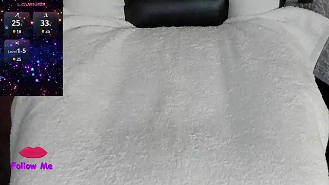 Snapshot of natasha_logan_ chatting on February 24, 4:05 am natasha logan online show from February 24, 4:05 am