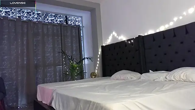 mini kunis online show from January 10, 5:26 pm