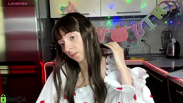 TayanaJons online show from March 16, 11:05 am