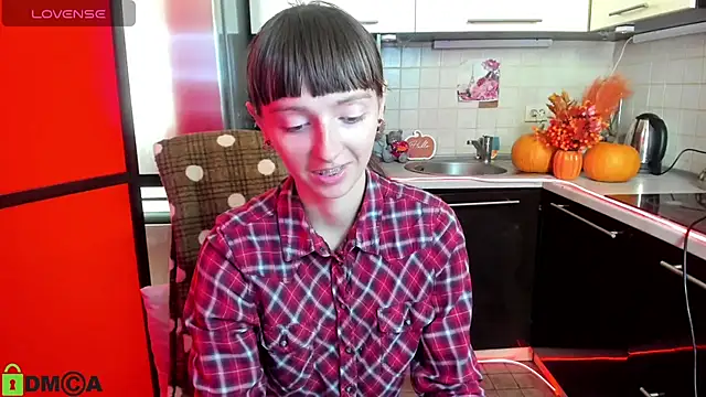 TayanaJons online show from September 25, 7:01 am