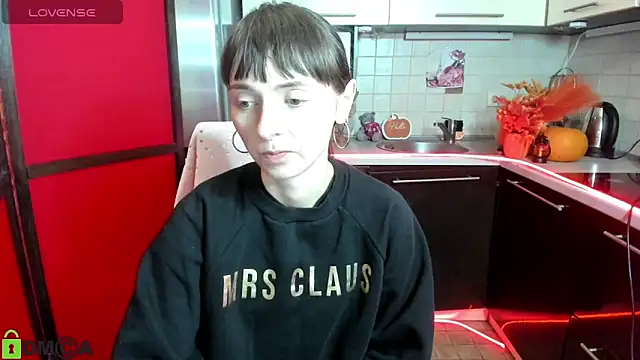 TayanaJons online show from December 1, 7:57 am