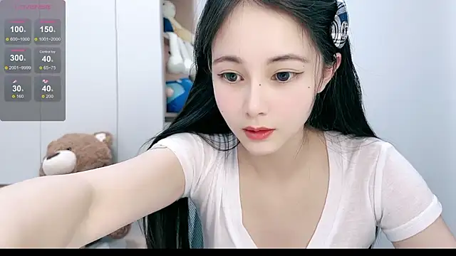 Snapshot of Judy520 chatting on January 12, 6:49 am Judy520 online show from January 12, 6:49 am