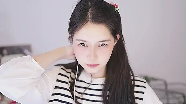 Snapshot of Judy520 chatting on February 18, 1:00 pm Judy520 online show from February 18, 1:00 pm