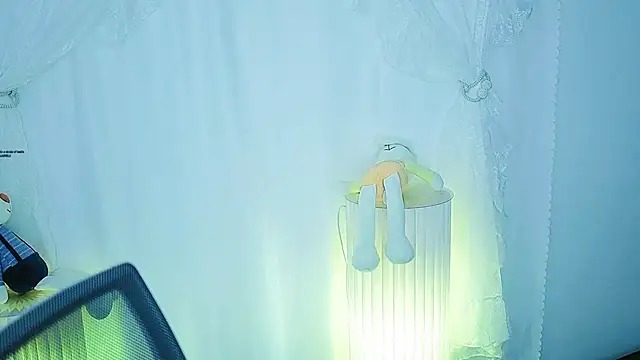 Snapshot of Judy520 chatting on March 4, 2:49 am Judy520 online show from March 4, 2:49 am