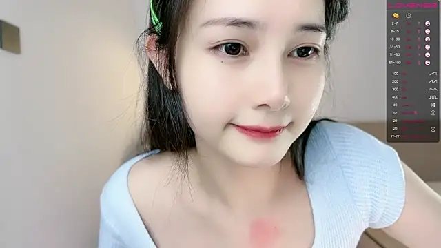 Snapshot of Judy520 chatting on October 2, 1:07 pm Judy520 online show from October 2, 1:07 pm