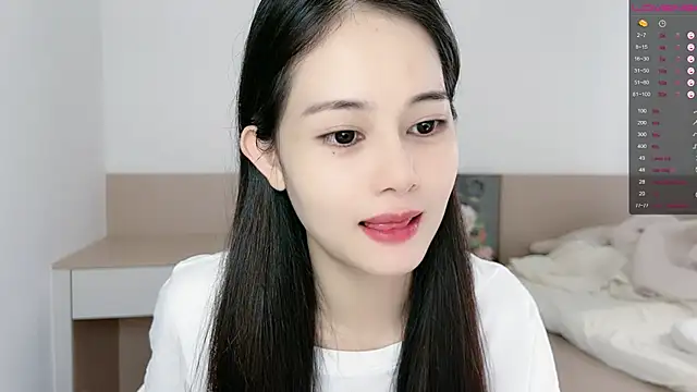 Snapshot of Judy520 chatting on November 6, 1:06 am Judy520 online show from November 6, 1:06 am