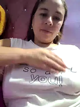 selena gomez2 online show from March 19, 1:32 am