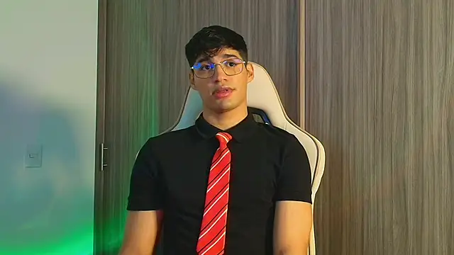 Snapshot of Jimmy_Leeh_ chatting on November 14, 4:11 am Jimmy Leeh online show from November 14, 4:11 am