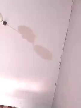 Snapshot of BustyWendy chatting on November 8, 6:46 am BustyWendy online show from November 8, 6:46 am