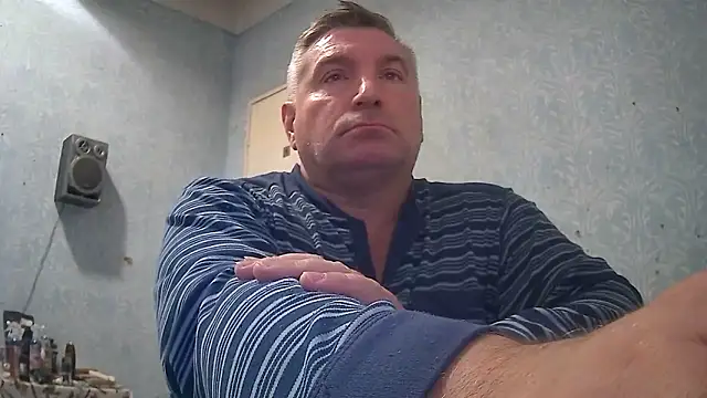 GYurmoka70 online show from September 28, 7:41 pm