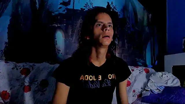 Snapshot of alessa_brown74 chatting on September 27, 3:17 pm alessa brown74 online show from September 27, 3:17 pm