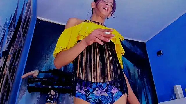 Snapshot of alessa_brown74 chatting on October 20, 1:55 pm alessa brown74 online show from October 20, 1:55 pm