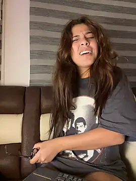 Snapshot of crystal_bunny7 chatting on January 5, 2:38 am crystal bunny7 online show from January 5, 2:38 am