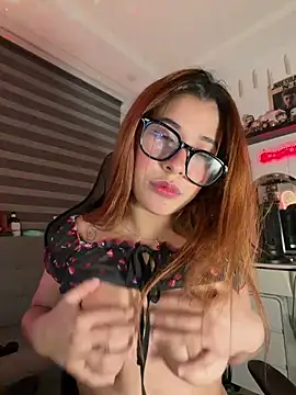 Snapshot of crystal_bunny7 chatting on December 14, 2:17 am crystal bunny7 online show from December 14, 2:17 am