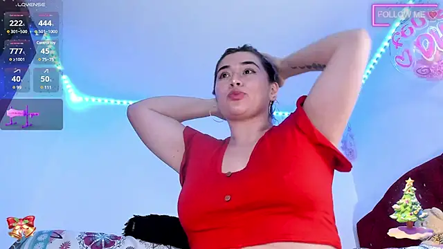 Snapshot of Katty_Evans7 chatting on December 18, 6:43 am Katty Evans7 online show from December 18, 6:43 am