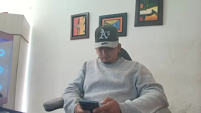 Snapshot of myke_andrade chatting on December 14, 2:00 pm myke andrade online show from December 14, 2:00 pm