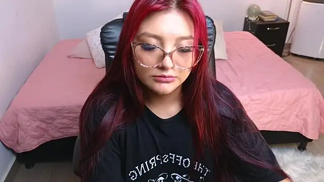 Tilatequilas online show from April 11, 6:07 am