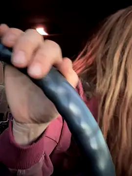 GoldenFlameGoddess online show from December 14, 3:17 pm