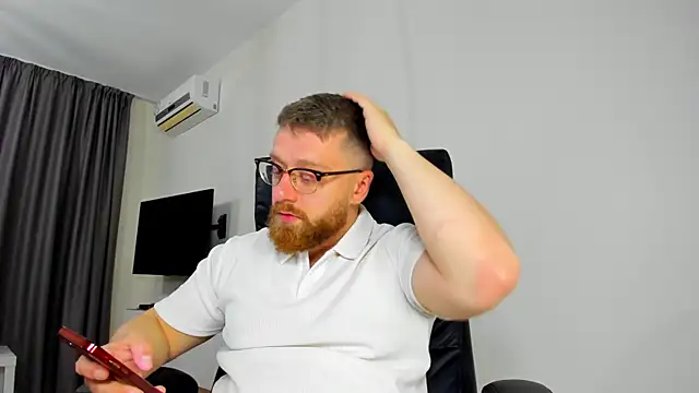 Findom guy online show from April 15, 11:06 am