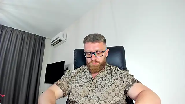 Findom guy online show from May 29, 7:45 pm