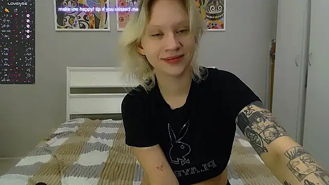 Snapshot of amelia_lye chatting on February 22, 11:57 am amelia lye online show from February 22, 11:57 am