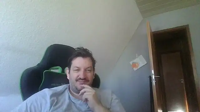 Golffahrer1982 online show from April 18, 7:12 am