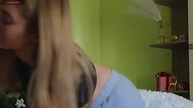 Snapshot of Ivy_Ice11 chatting on January 4, 11:54 am Ivy Ice11 online show from January 4, 11:54 am