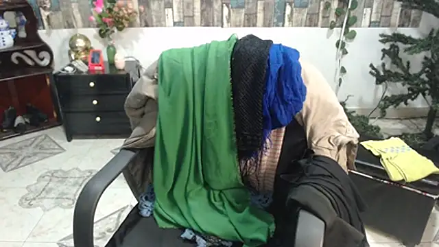 KarimaSarabe online show from November 27, 1:18 am