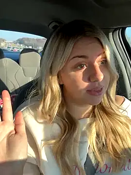 nicolesugarr online show from November 14, 8:40 pm